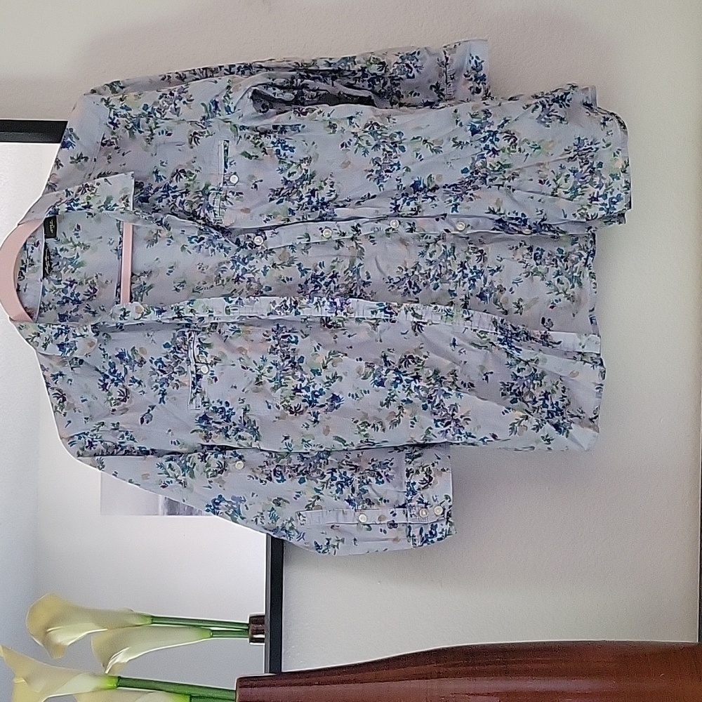 blouse - Picture 1 of 2